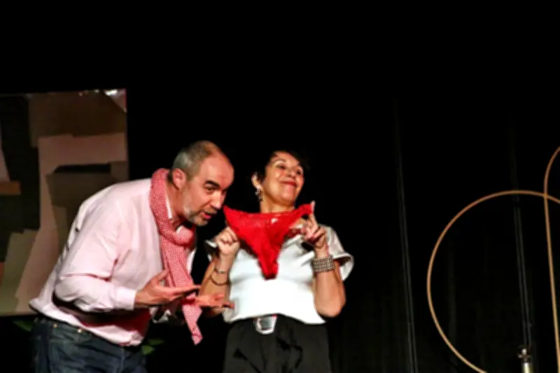 La Troupe Fascia présente 'Une femme idéale' à Bergerac pour la Journée des Droits des Femmes