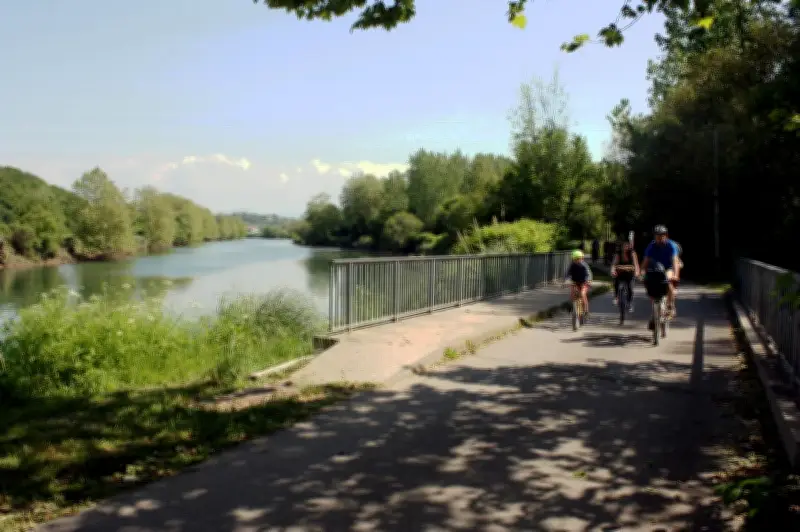 La Voie Verte de la Nive : une balade cycliste accessible au cœur du Pays Basque