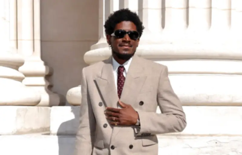 Labrinth claque la porte de l'industrie musicale et quitte Euphoria