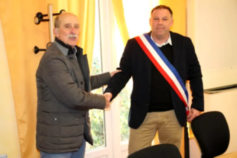 Lahourcade : Boris Courrèges installé maire avec trois adjoints, succédant à Bernard Gobert