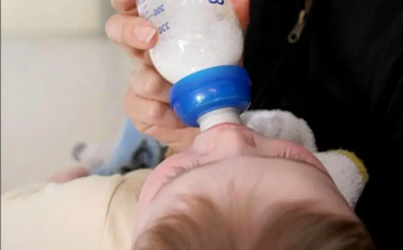 Lait Guigoz contaminé : une toxine anormale retrouvée après le décès d'un nourrisson