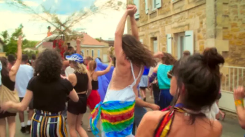 L'amour est dans le pré : les LGBT+ réinvestissent les campagnes françaises