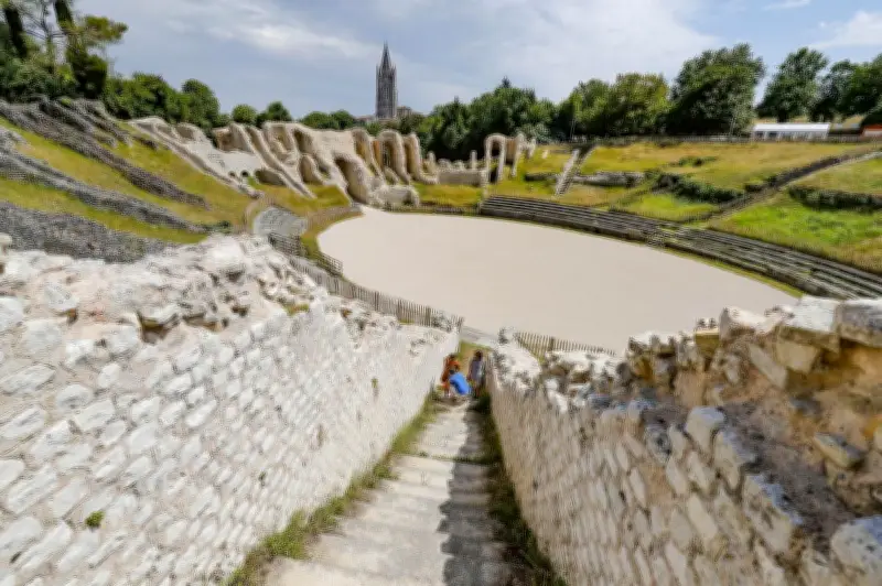 L'amphithéâtre gallo-romain de Saintes : un joyau patrimonial entre histoire et modernité
