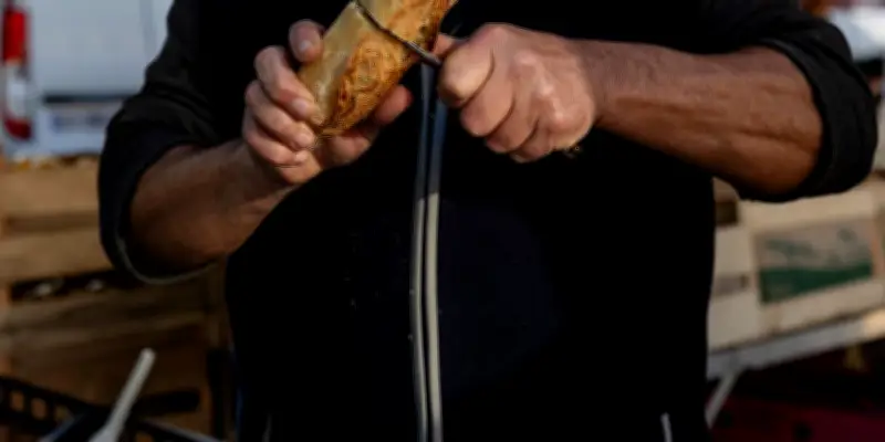 L'ancrage local, un atout stratégique pour les municipales, loin du repli identitaire