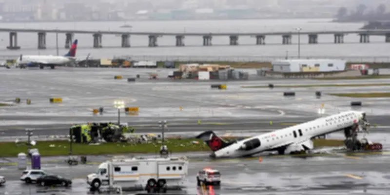 L'aéroport de LaGuardia rouvre après une collision mortelle à New York