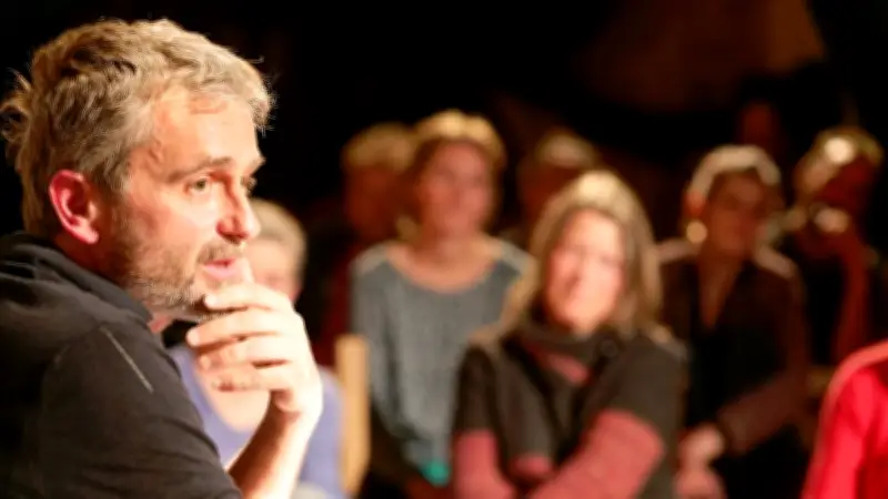 Larzac ! : Un spectacle théâtral sur la gestion collective des terres au Théâtre de Pierres