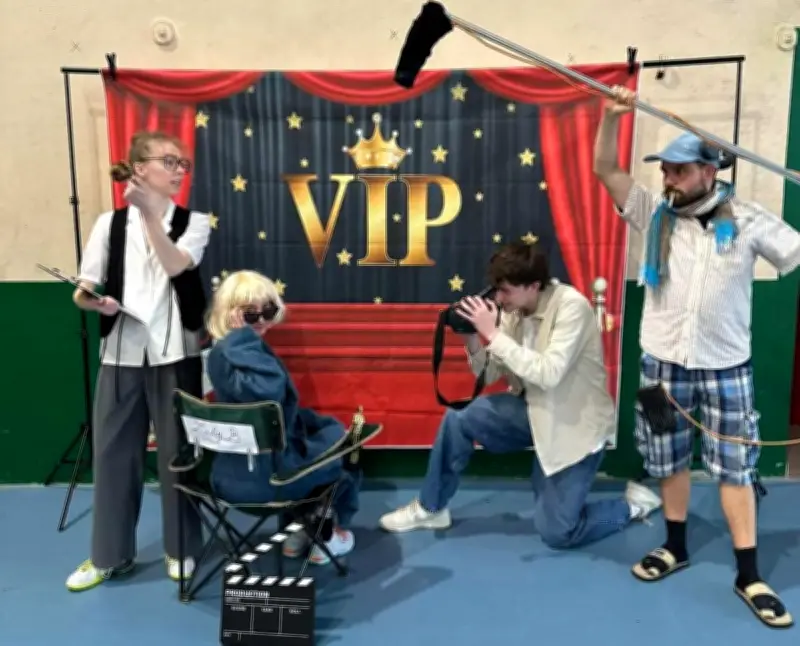 L'AS Badabrax organise un tournoi de badminton déguisé, une réussite festive et sportive