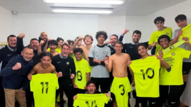 L'ASR Rousson résiste au dauphin et progresse sur tous les fronts