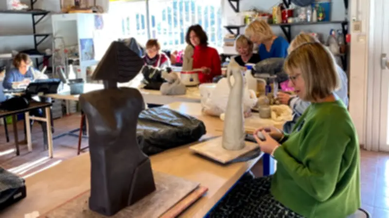 L'association Magie Terre expose les sculptures de ses élèves à Palavas-les-Flots
