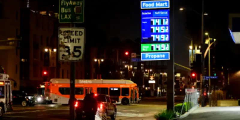 L'attaque contre l'Iran fait flamber les prix du pétrole, menaçant la stratégie économique de Trump