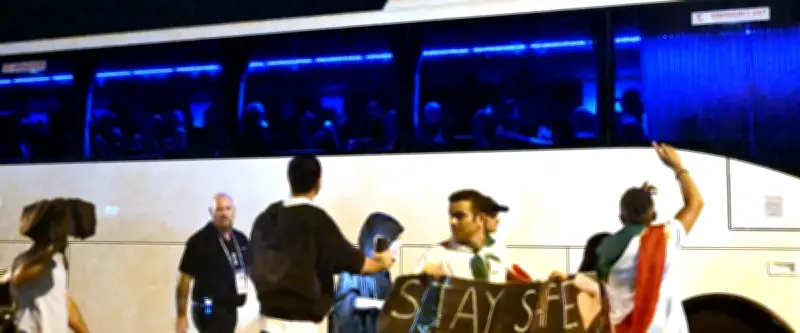 L'Australie accorde l'asile à cinq footballeuses iraniennes après leur refus de chanter l'hymne