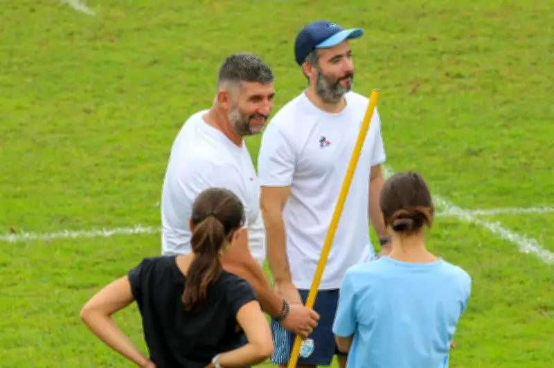 L'Aviron Bayonnais perd deux cadres clés du staff après le départ de Grégory Patat