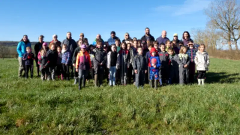 L'école Jean-Moulin plante des haies pour sensibiliser à la biodiversité