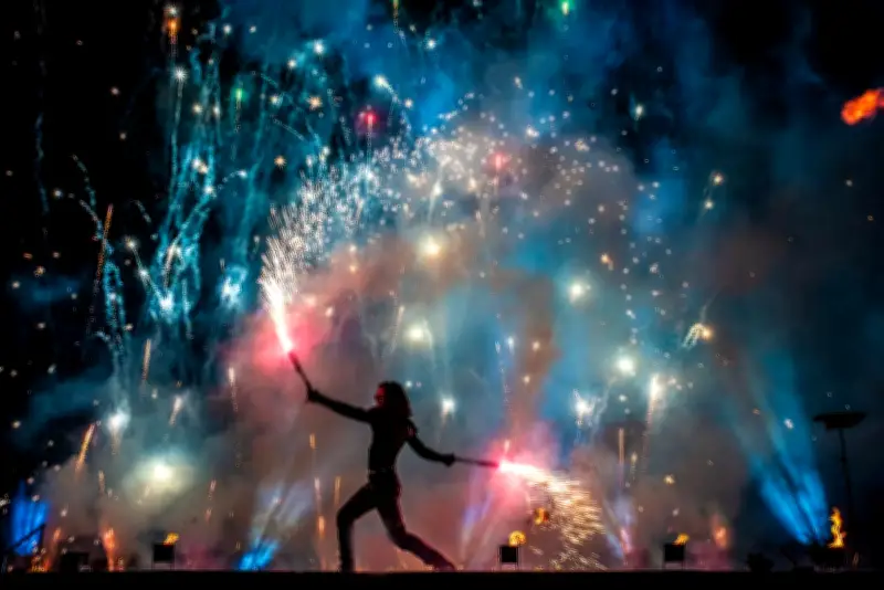 Le 27e carnaval de Gujan-Mestras célèbre la gourmandise avec défilé et spectacle pyrotechnique