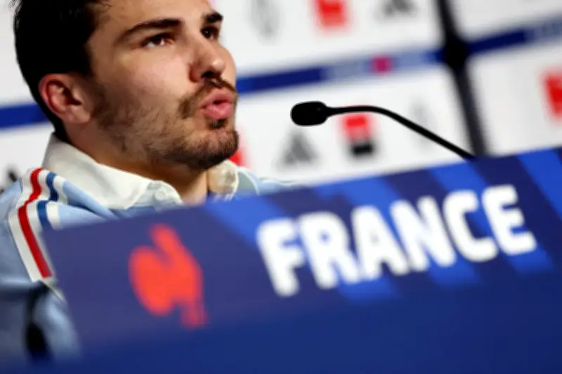 Le capitaine des Bleus tourné vers la victoire du Tournoi après la défaite en Écosse
