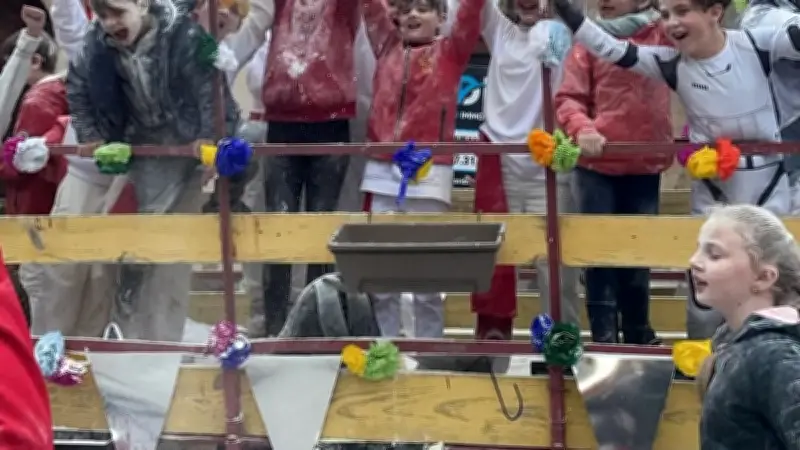 Le carnaval de Montblanc triomphe de la pluie grâce à la mobilisation des bénévoles
