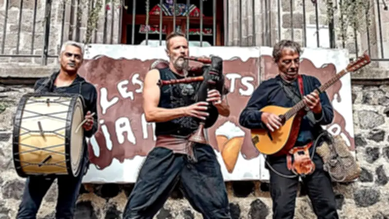 Le Carnaval des écoles de Villefranche-de-Panat animé par Brick à Drac