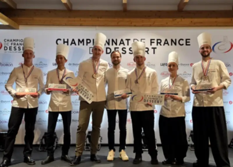 Le chef pâtissier Adrien Salavert remporte le championnat de France des desserts après une semaine intense
