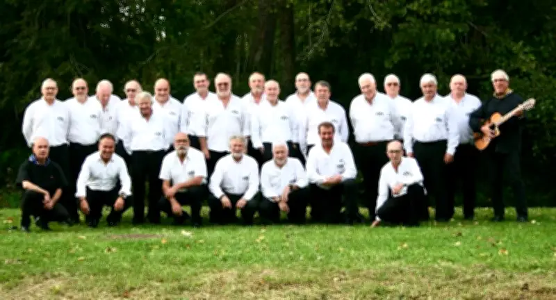 Le chœur Ezpeletan Kantuz et Errobi Kanta en concert à Espelette ce printemps