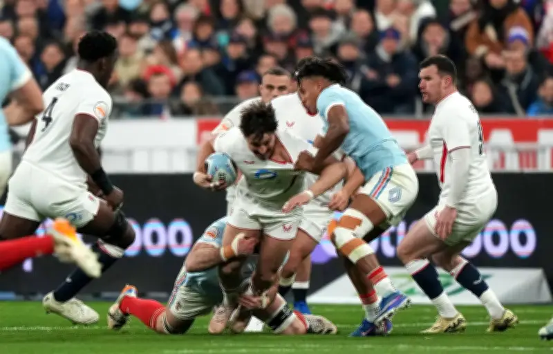 Le Crunch France-Angleterre plongé dans la confusion par des maillots trop similaires