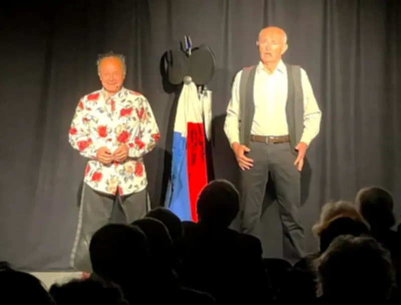 Le duo comique des Vils Navets enchante Créon avec son humour mordant