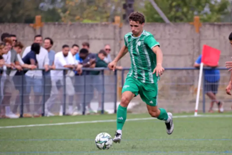 Le FCE Mérignac-Arlac s'impose et consolide sa place en tête du classement