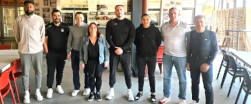 Le football féminin de Thau s'unit pour un avenir ambitieux grâce à une coopération historique