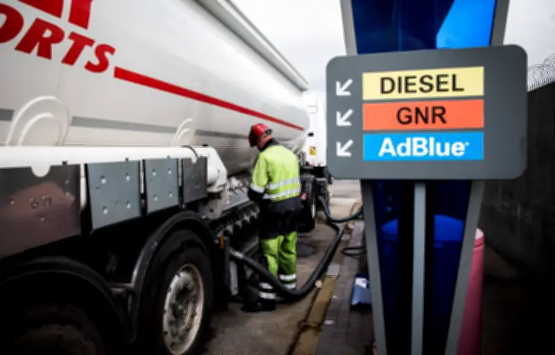 Le gouvernement annonce des aides ciblées pour les secteurs touchés par la flambée des carburants