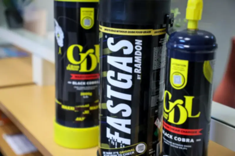 Le gouvernement durcit la loi contre le protoxyde d'azote avec des peines sévères