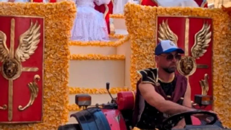Le Grand Corso Fleuri du Pouget illumine le village sous un soleil radieux