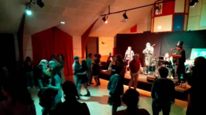 Le groupe Kwanza illumine la Saint-Patrick à Langlade Brenoux en Lozère