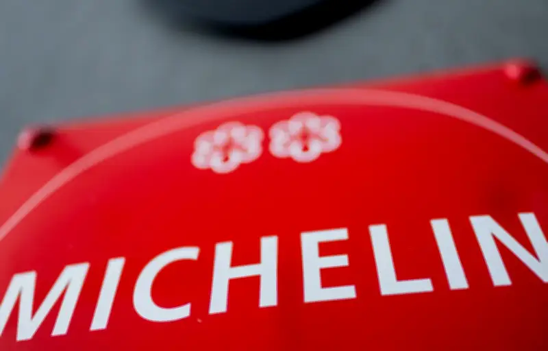 Le Guide Michelin 2026 annonce des rétrogradations, dont Sébastien Bras et L'Ambroisie