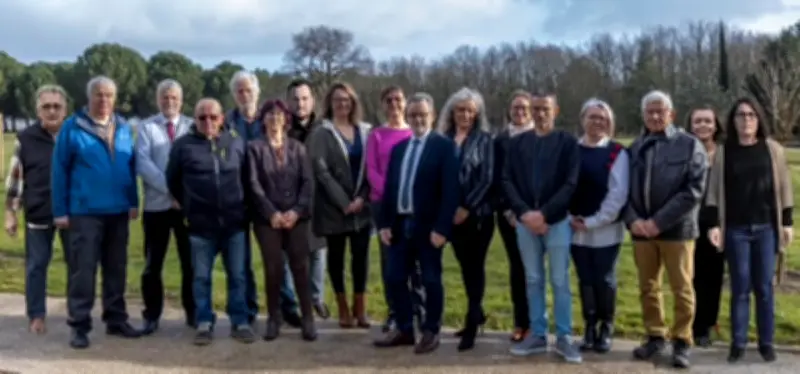 Le maire sortant présente sa liste pour les municipales : équilibre entre expérience et renouveau