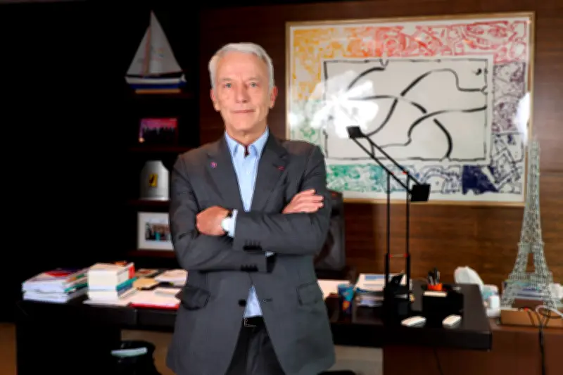 Le Medef défend son « CDI jeunes » controversé pour diviser le chômage des jeunes par deux