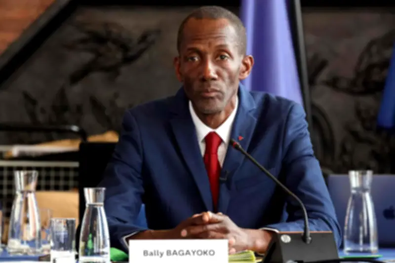 Le ministre de l'Intérieur choqué par des propos racistes visant le maire de Saint-Denis