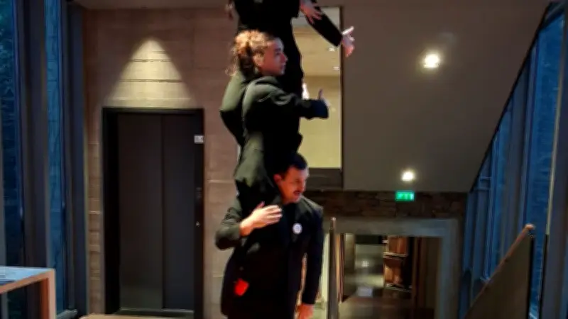 Le musée Maison-Rouge accueille un spectacle de cirque contemporain dans ses collections