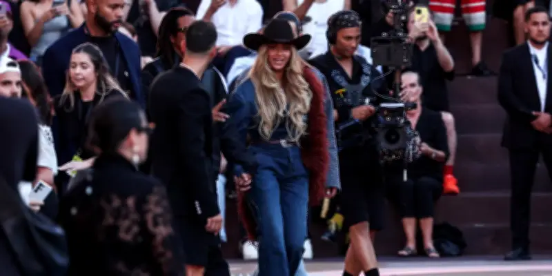 Le nombre de milliardaires explose : 400 de plus en un an selon Forbes