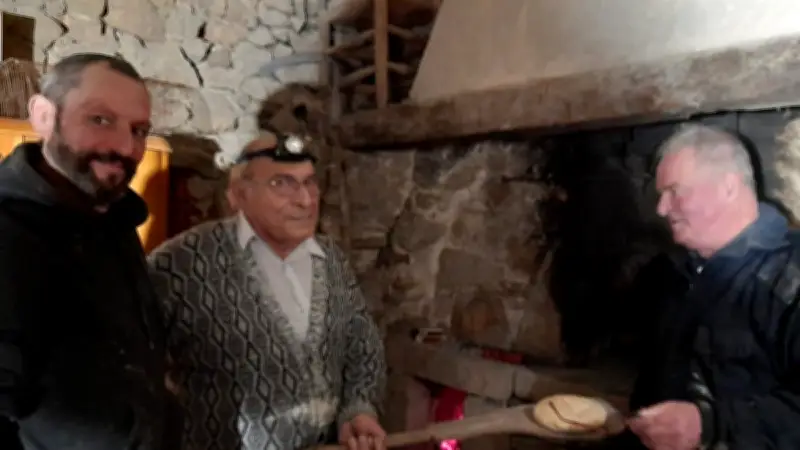 Le pain des Aigladines : un rituel convivial au cœur du Gard