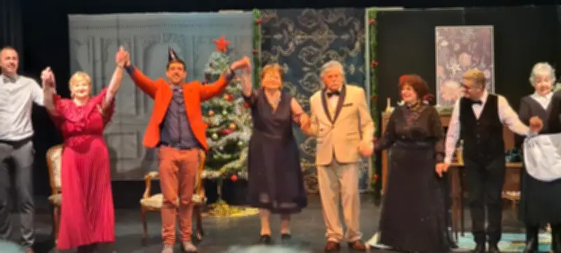 Le Petit Théâtre d'Albret joue "13 à table" à Buzet-sur-Baïse ce dimanche