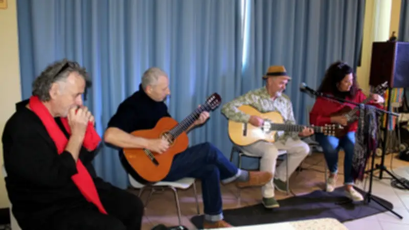 Le Printemps des Poètes célébré à Saint-Laurent-la-Vernède entre musique et lectures