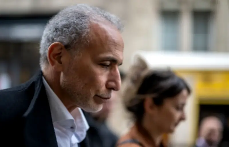 Le procès de Tariq Ramadan reporté à vendredi, l'expertise médicale toujours attendue
