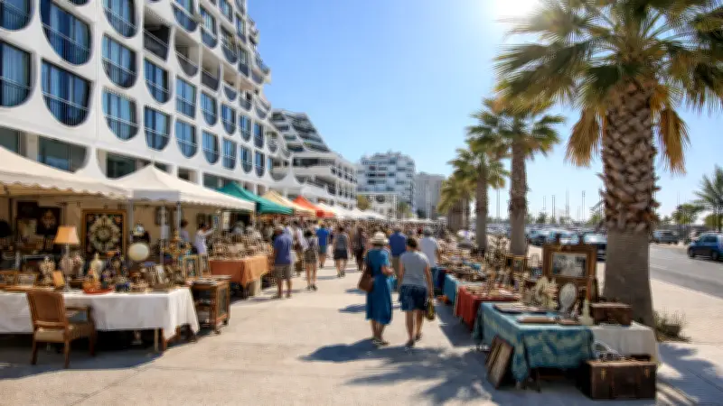 Le Quai Pompidou à La Grande-Motte lance une brocante dominicale permanente