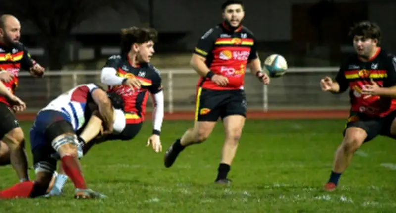 Le RC Villeneuve XV s'incline lourdement face au RC Sablais en Fédérale 2