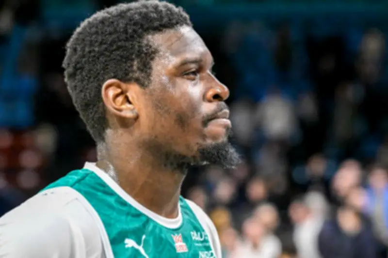 Le retour de Joshua Mballa propulse l'Elan Béarnais vers le haut du classement