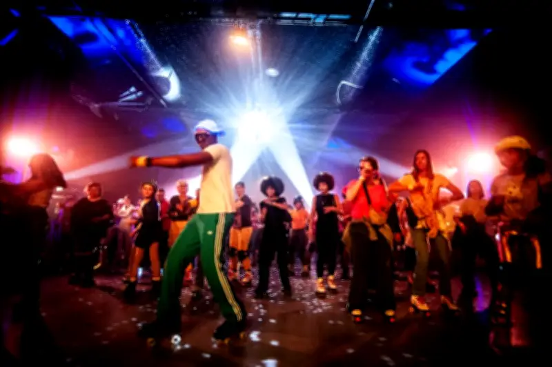 Le retour en force des rollers : un phénomène culturel et urbain