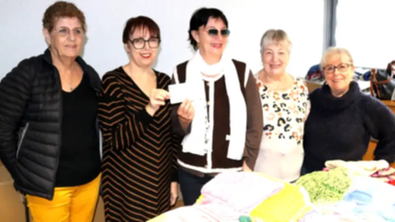 Le Rotary Club Baie d'Aigues-Mortes appuie les tricoteuses solidaires d'Uchaud