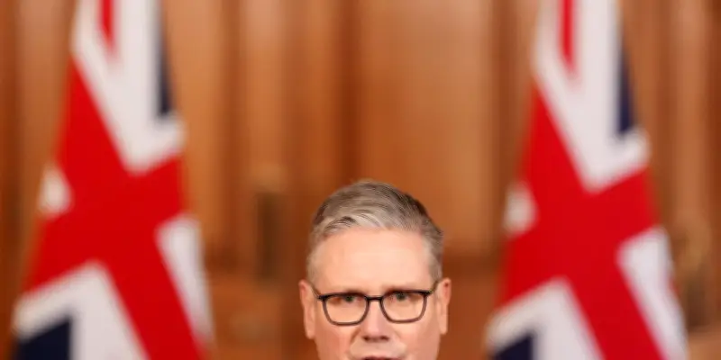 Le Royaume-Uni autorise l'usage de ses bases militaires aux États-Unis, suscitant des craintes de répéter l'erreur irakienne