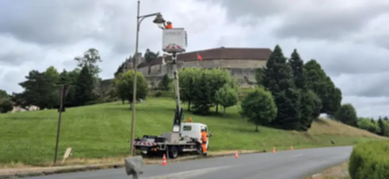 Le SDE 24 planifie le renforcement du réseau électrique et l'éclairage économe