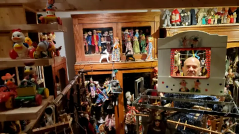 Le Théâtre du Caucase cherche un écrin pour ses 6 300 marionnettes historiques