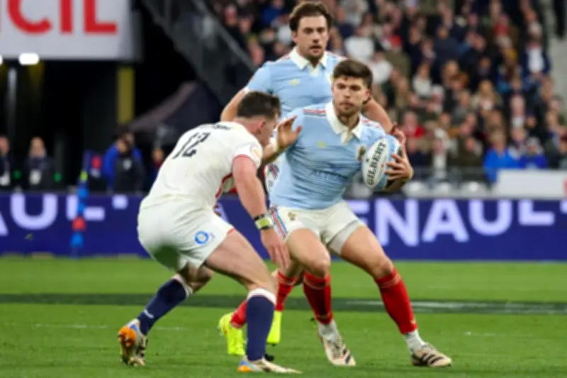 Le XV de France célèbre son titre du Tournoi des Six Nations après une victoire serrée face à l'Angleterre